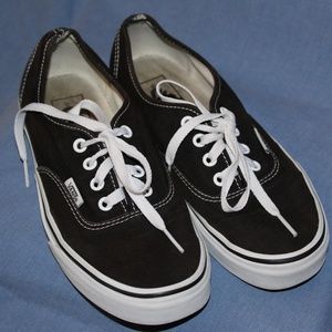Women's Black and white Vans